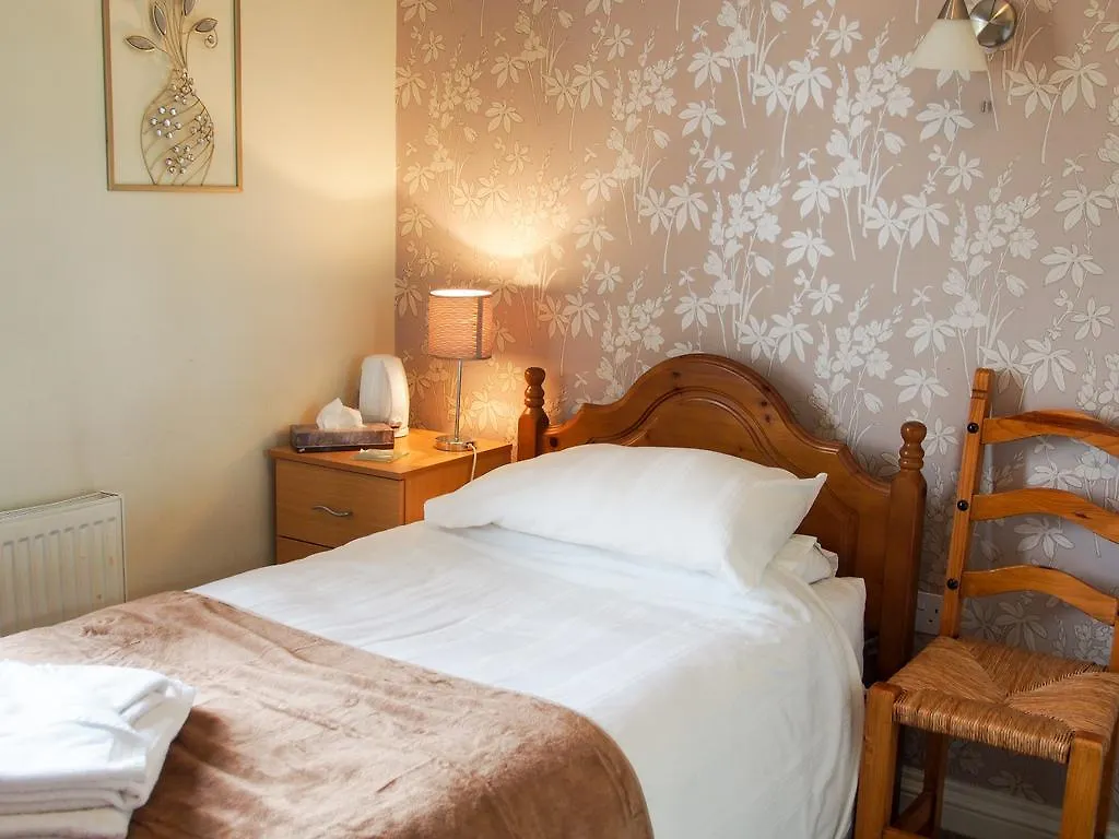 Leaded Light Guest House Solihull