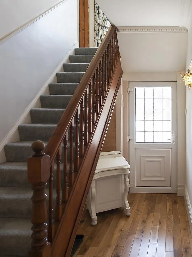 Bed & Breakfast Leaded Light Guest House Solihull